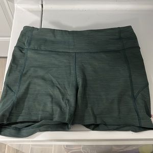 Outdoor Voices Green Women’s Short Medium